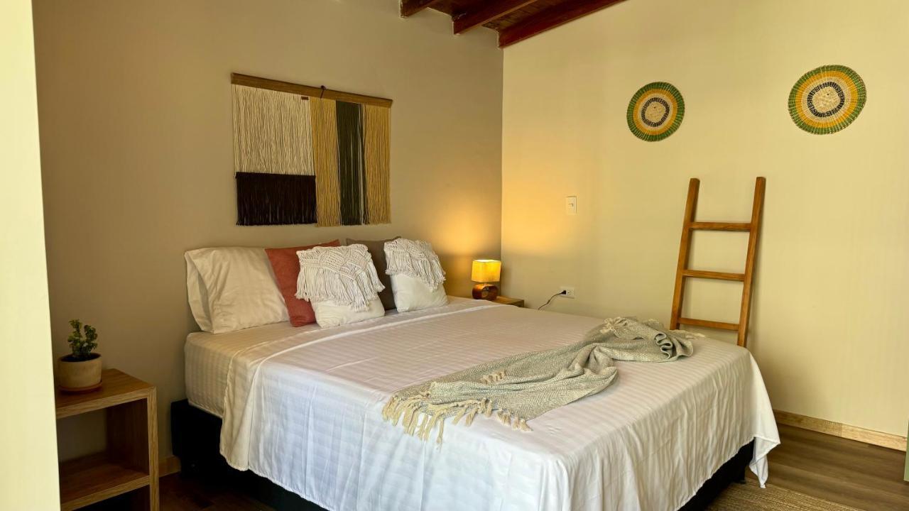 Luum Casa Hotel Manila Medellin Luaran gambar