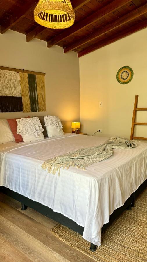 Luum Casa Hotel Manila Medellin Luaran gambar