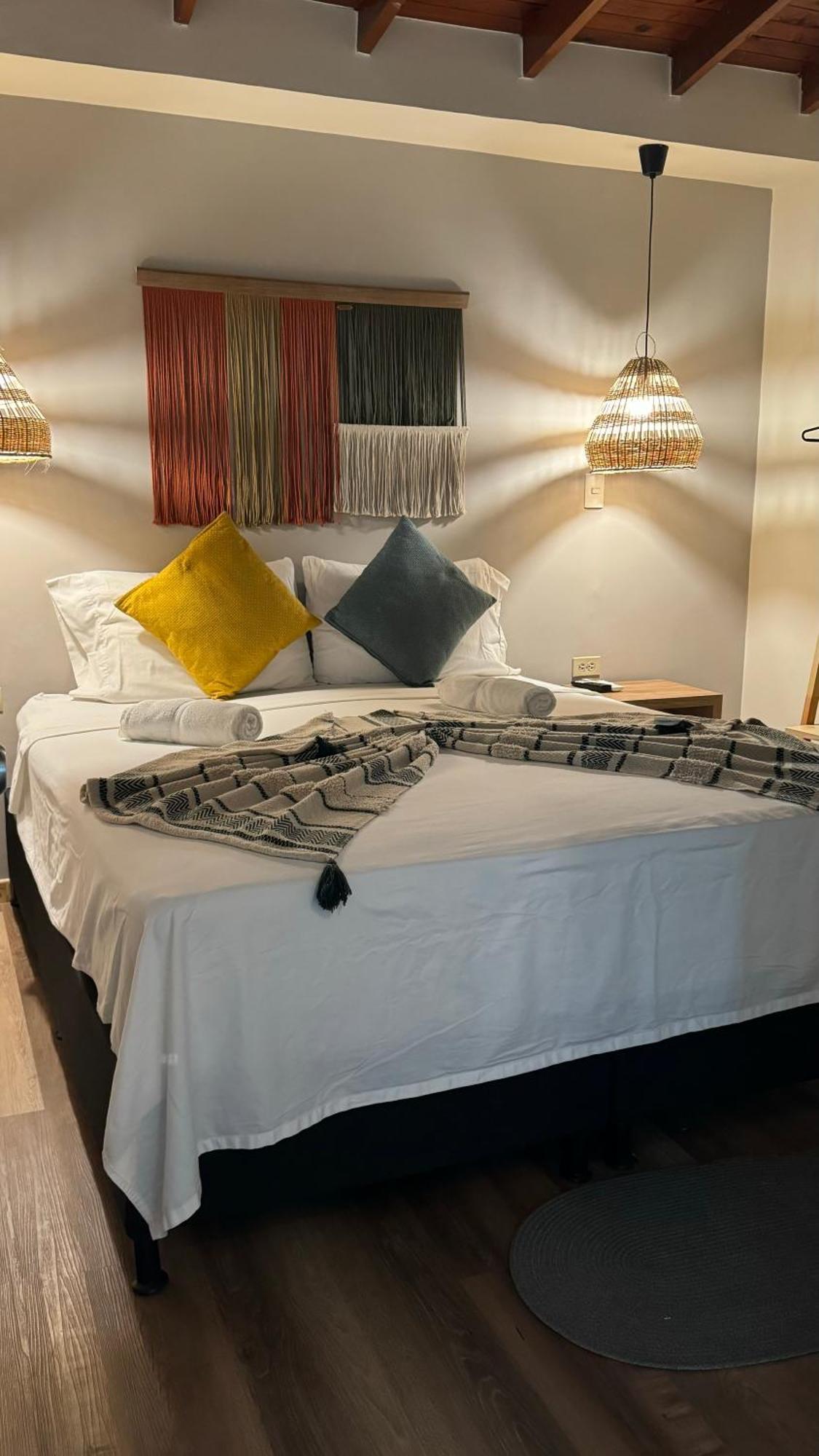 Luum Casa Hotel Manila Medellin Luaran gambar